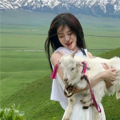 男人女人向前走
